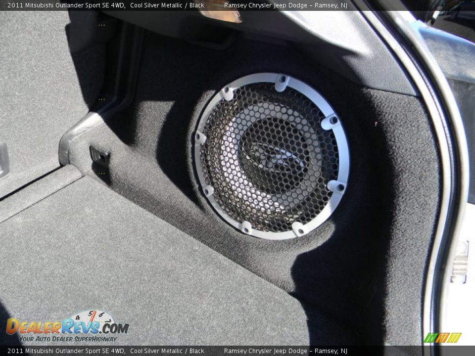 2011 Mitsubishi Outlander Sport SE 4WD Cool Silver Metallic / Black Photo #9