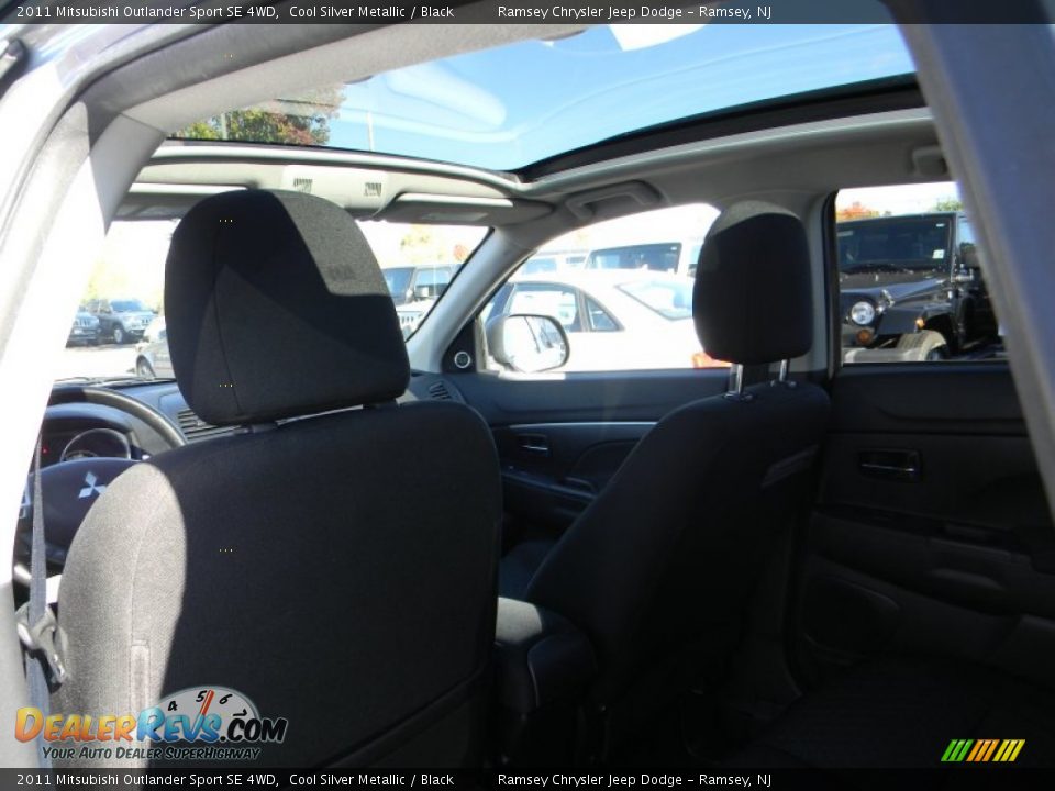 2011 Mitsubishi Outlander Sport SE 4WD Cool Silver Metallic / Black Photo #11