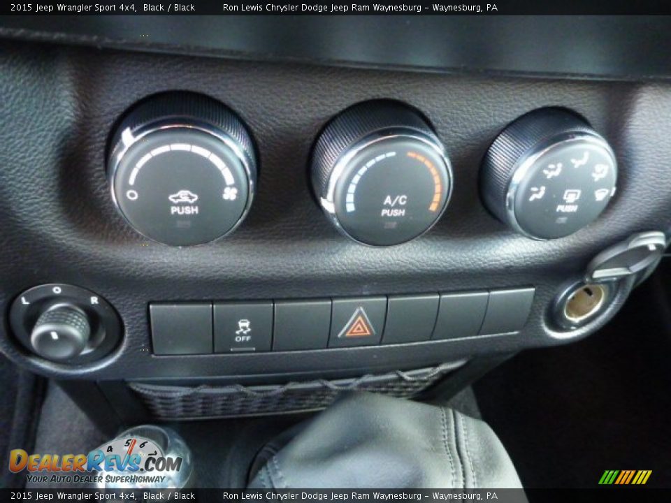 2015 Jeep Wrangler Sport 4x4 Black / Black Photo #19