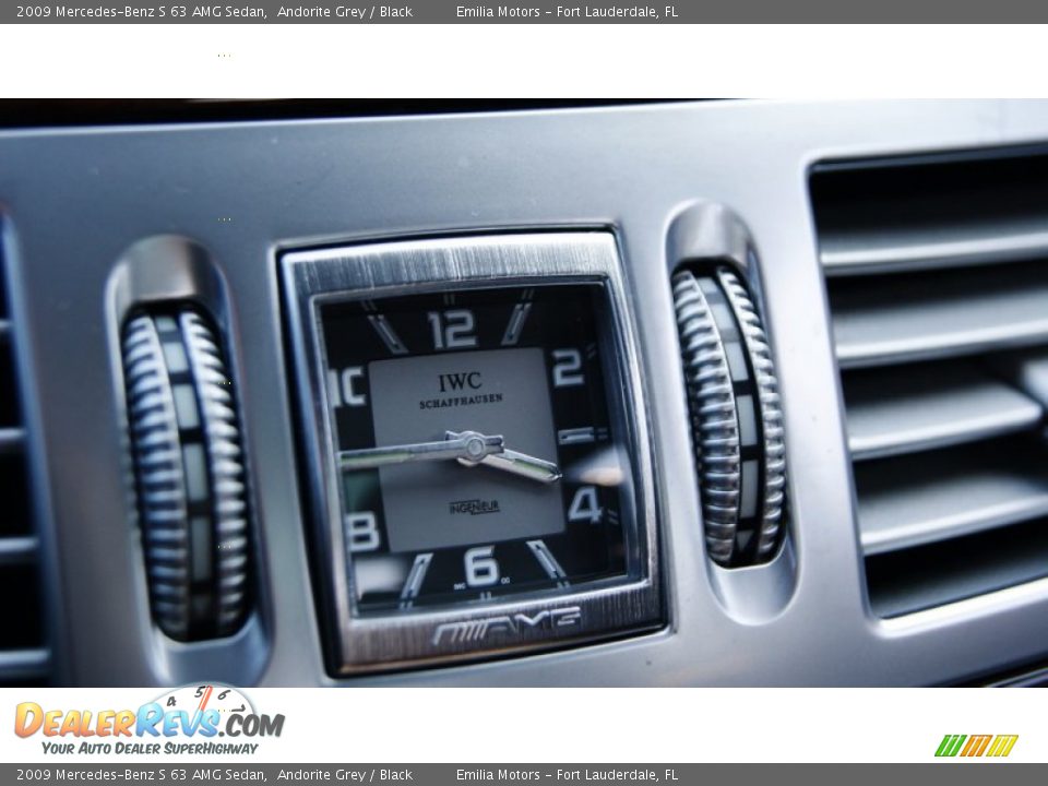 Controls of 2009 Mercedes-Benz S 63 AMG Sedan Photo #56