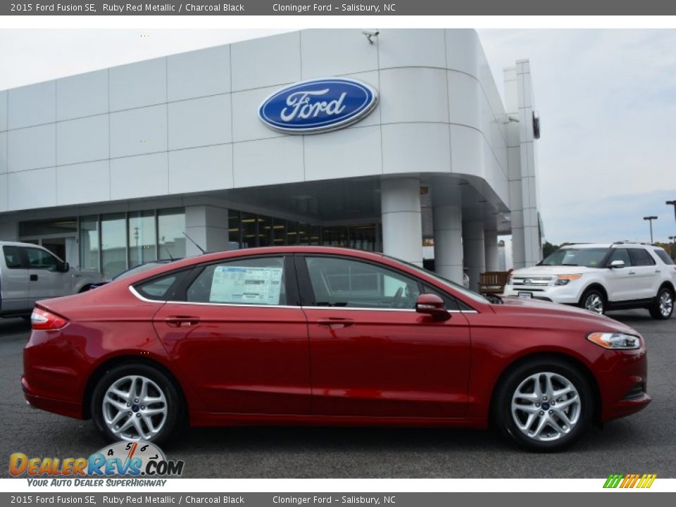 2015 Ford Fusion SE Ruby Red Metallic / Charcoal Black Photo #2