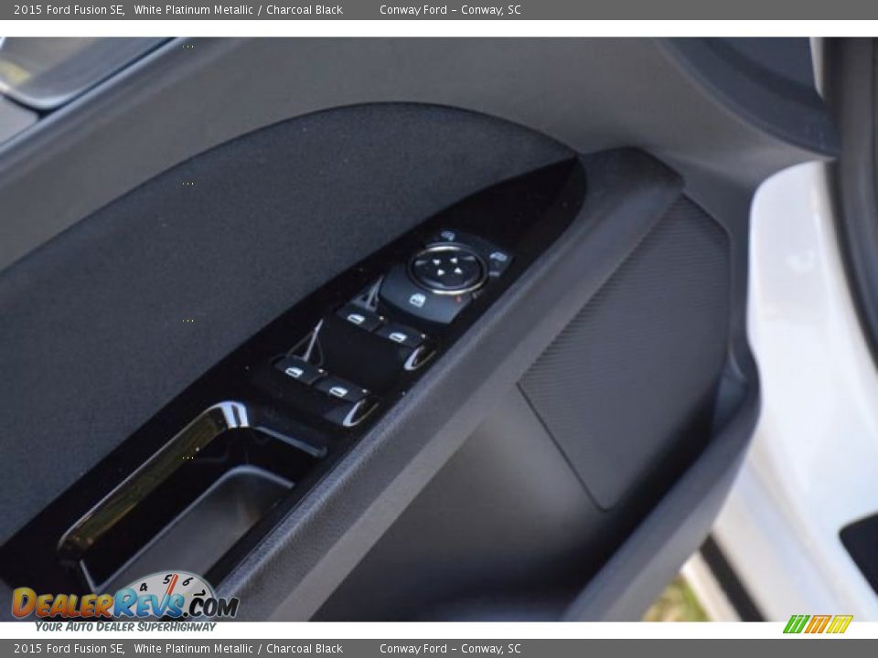 2015 Ford Fusion SE White Platinum Metallic / Charcoal Black Photo #20