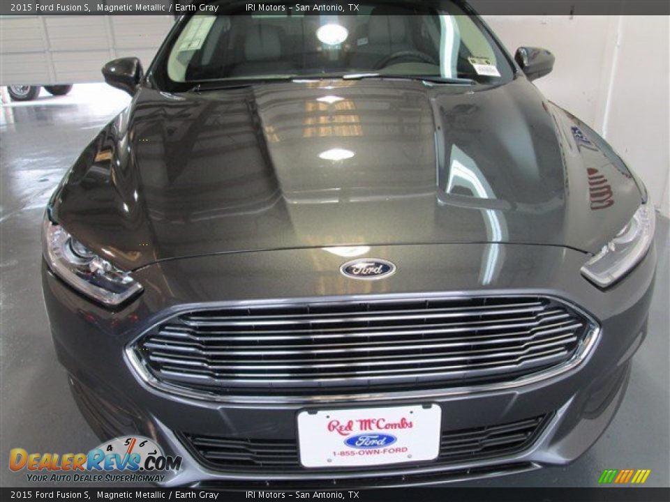 2015 Ford Fusion S Magnetic Metallic / Earth Gray Photo #2