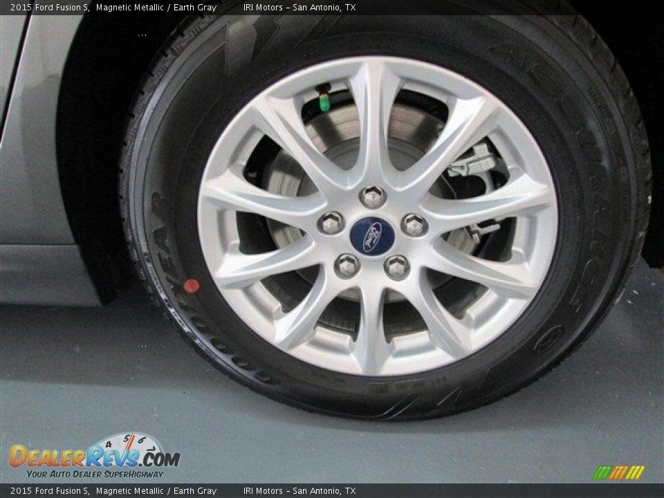 2015 Ford Fusion S Magnetic Metallic / Earth Gray Photo #4