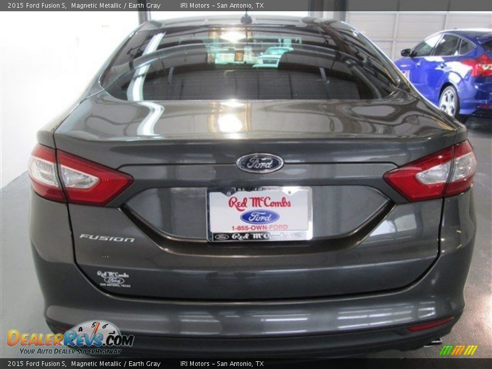 2015 Ford Fusion S Magnetic Metallic / Earth Gray Photo #5