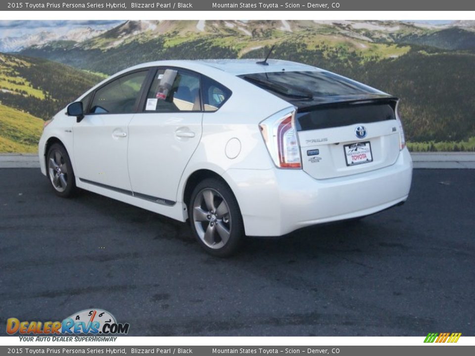 2015 Toyota Prius Persona Series Hybrid Blizzard Pearl / Black Photo #3