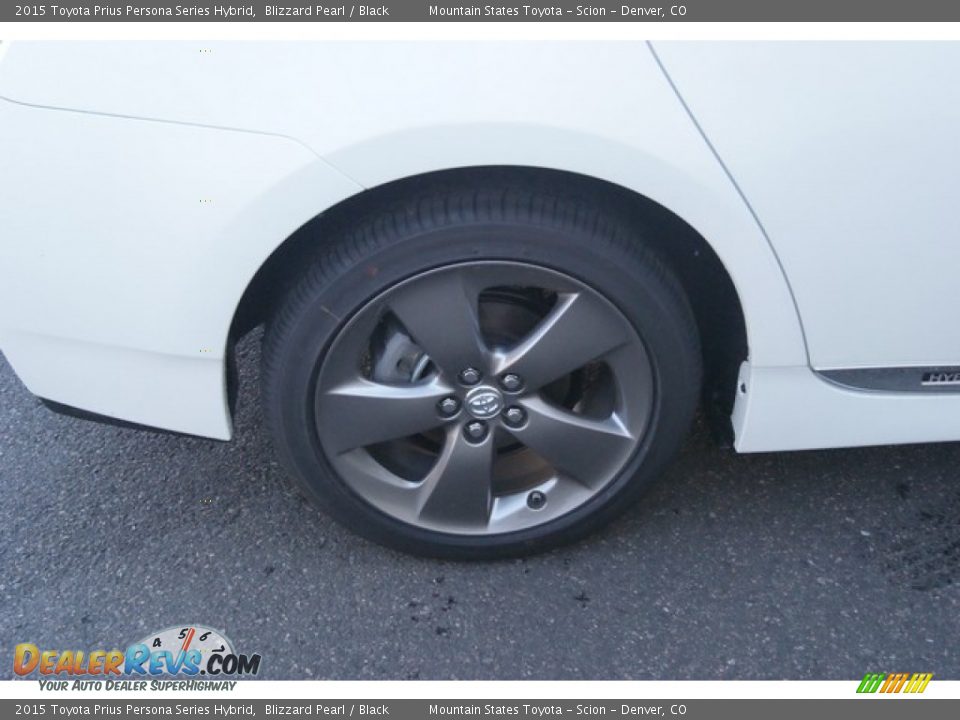 2015 Toyota Prius Persona Series Hybrid Blizzard Pearl / Black Photo #9