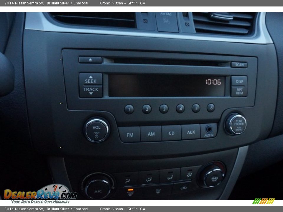 Controls of 2014 Nissan Sentra SV Photo #15