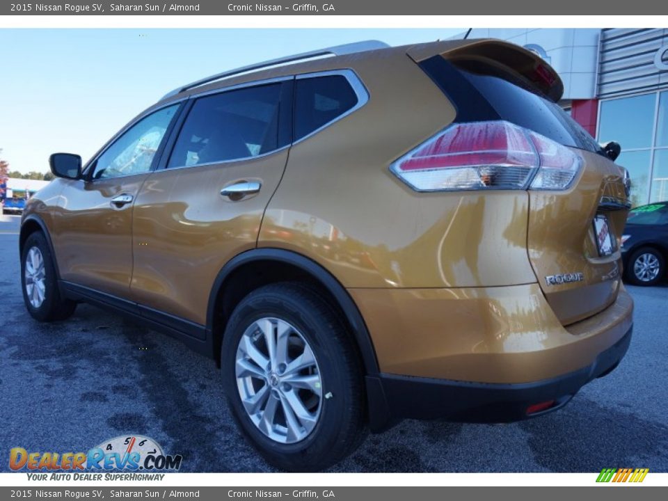 2015 Nissan Rogue SV Saharan Sun / Almond Photo #3