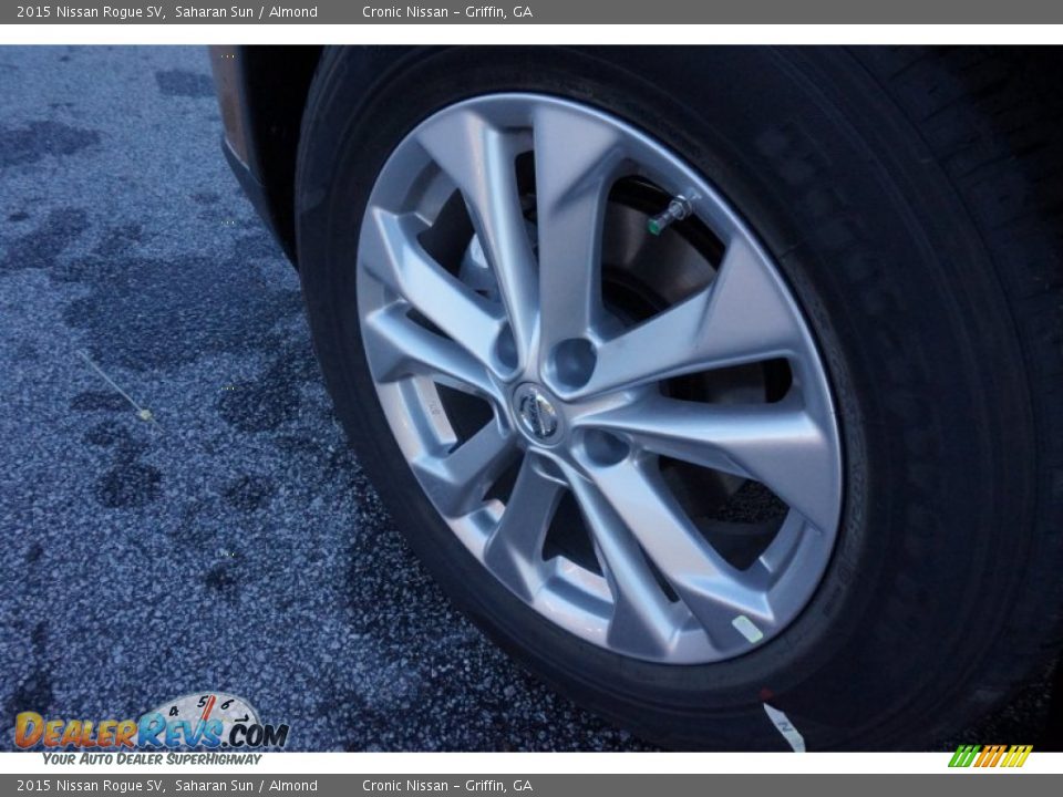 2015 Nissan Rogue SV Saharan Sun / Almond Photo #12