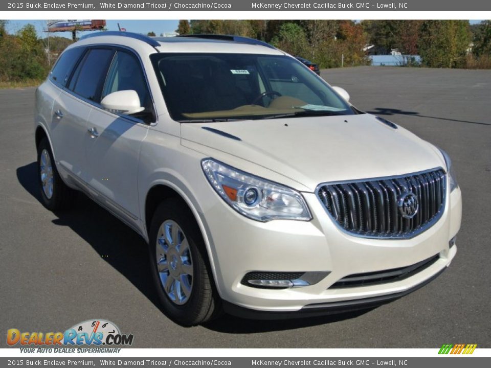 Front 3/4 View of 2015 Buick Enclave Premium Photo #1