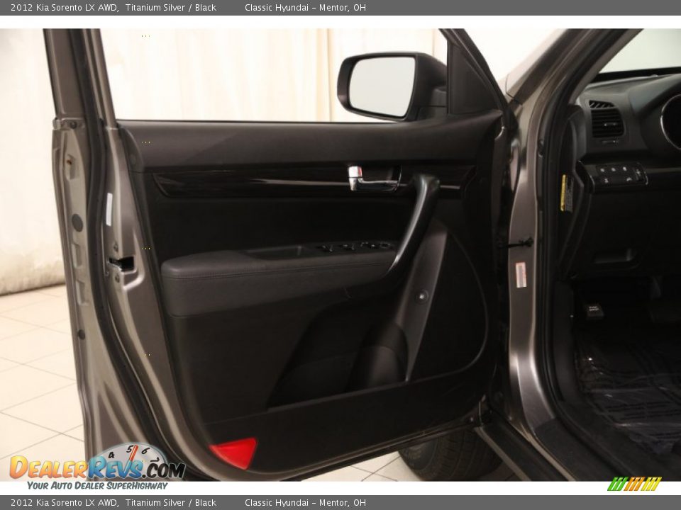 2012 Kia Sorento LX AWD Titanium Silver / Black Photo #4