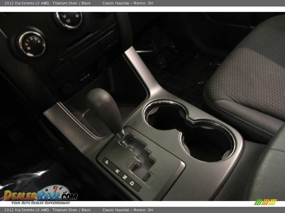 2012 Kia Sorento LX AWD Titanium Silver / Black Photo #9