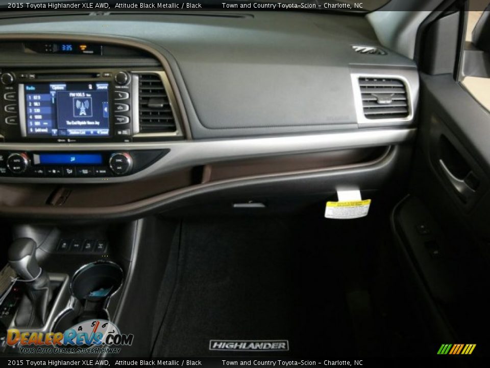 2015 Toyota Highlander XLE AWD Attitude Black Metallic / Black Photo #12