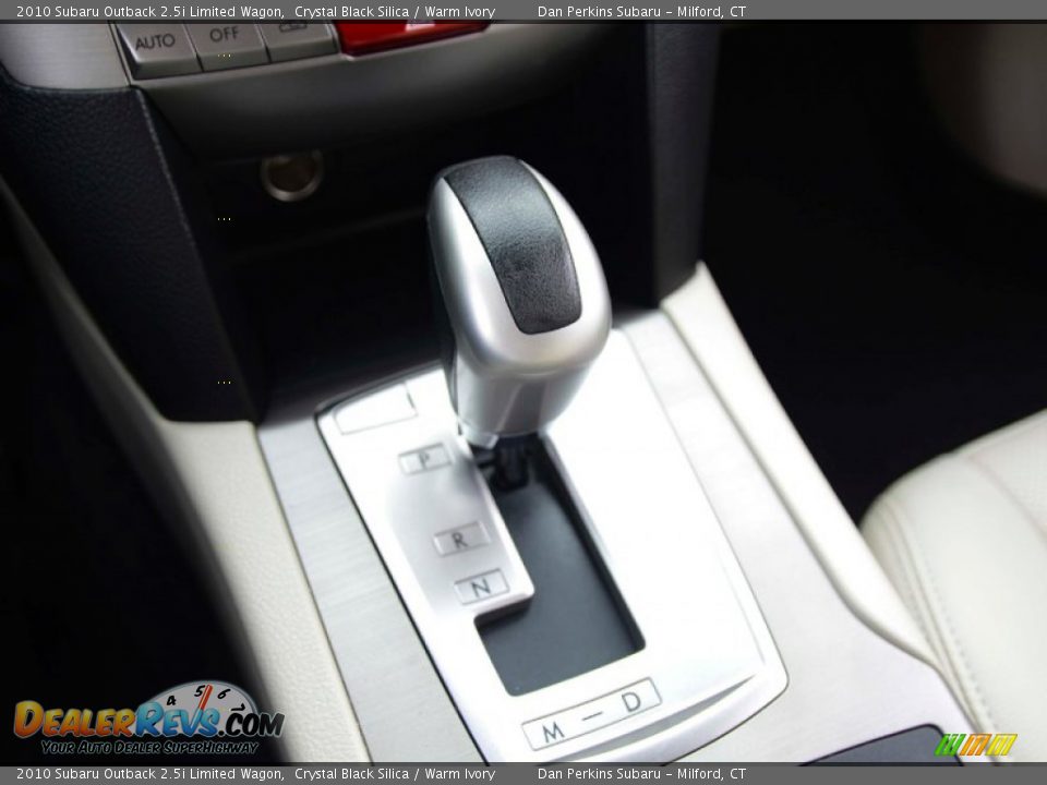 2010 Subaru Outback 2.5i Limited Wagon Crystal Black Silica / Warm Ivory Photo #15