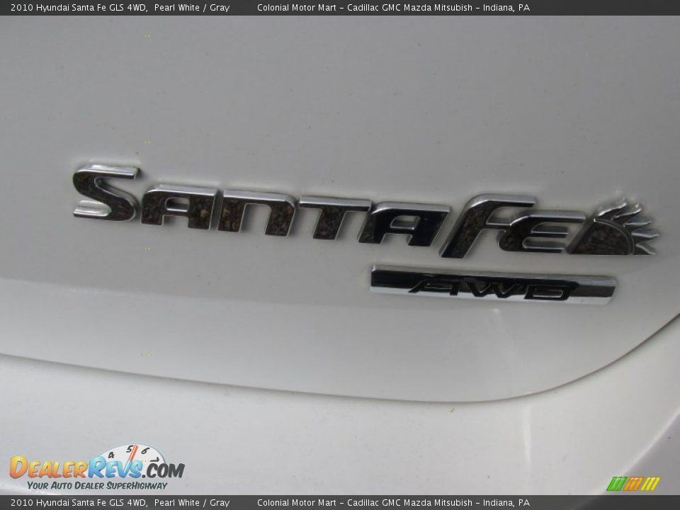 2010 Hyundai Santa Fe GLS 4WD Pearl White / Gray Photo #7