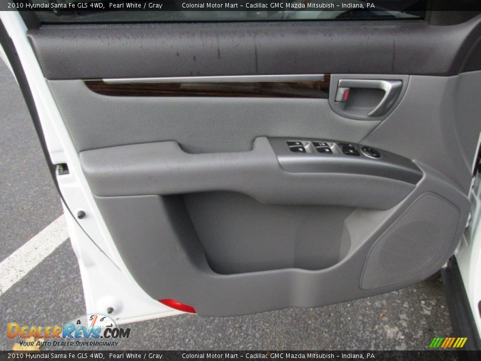 Door Panel of 2010 Hyundai Santa Fe GLS 4WD Photo #11