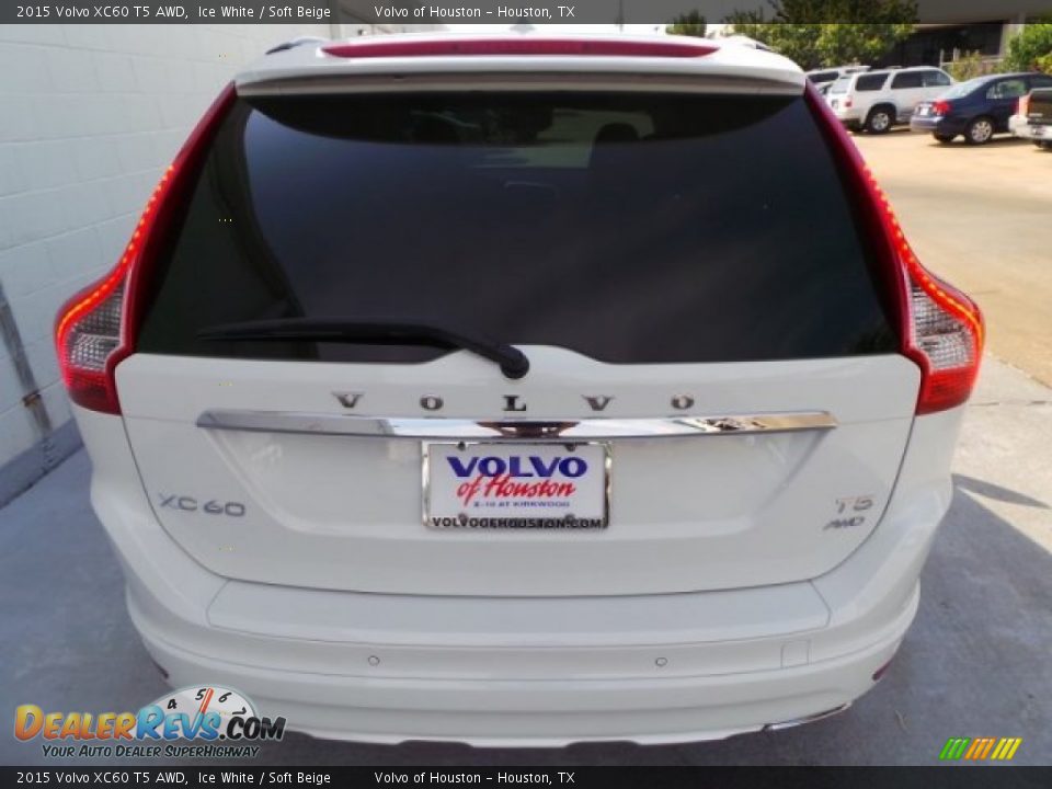2015 Volvo XC60 T5 AWD Ice White / Soft Beige Photo #5