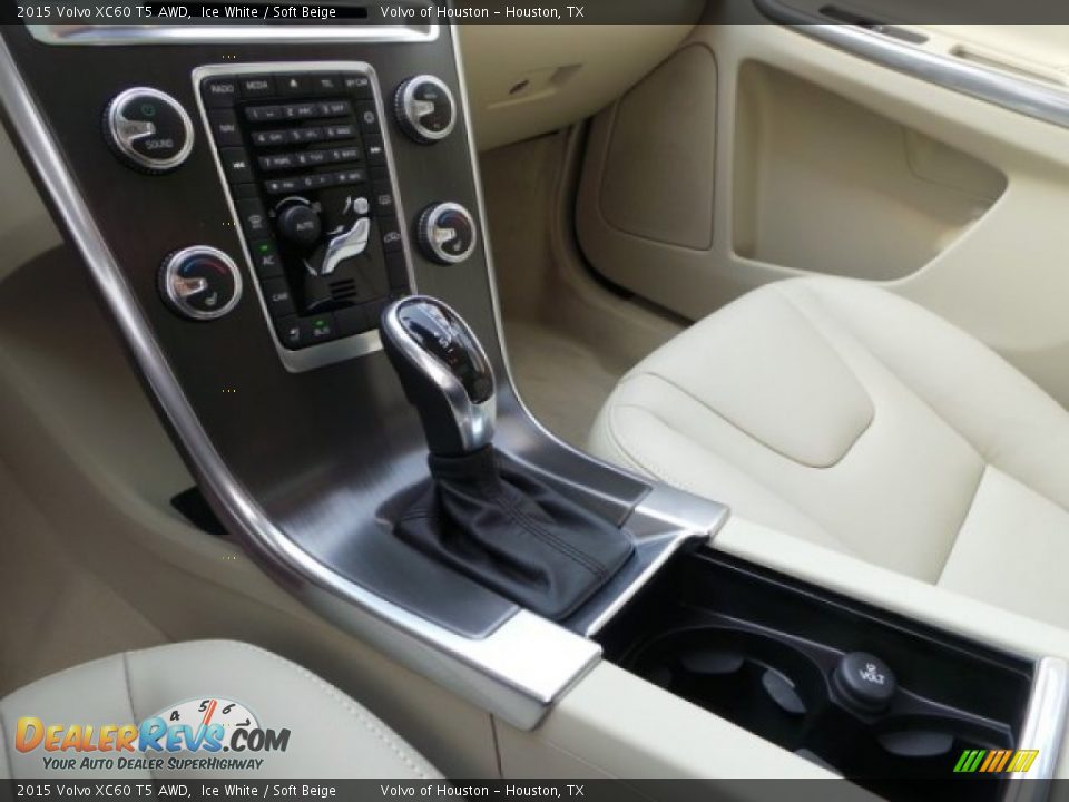 2015 Volvo XC60 T5 AWD Ice White / Soft Beige Photo #14