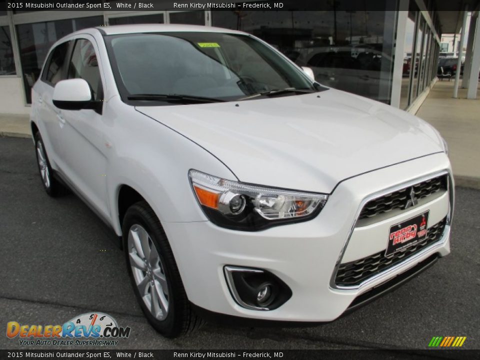 2015 Mitsubishi Outlander Sport ES White / Black Photo #1