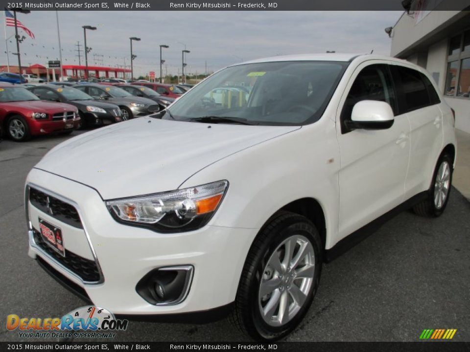 2015 Mitsubishi Outlander Sport ES White / Black Photo #3
