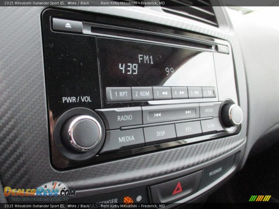 2015 Mitsubishi Outlander Sport ES White / Black Photo #17