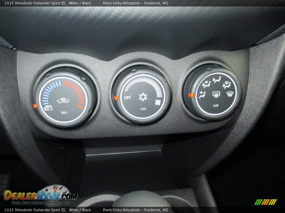 2015 Mitsubishi Outlander Sport ES White / Black Photo #18