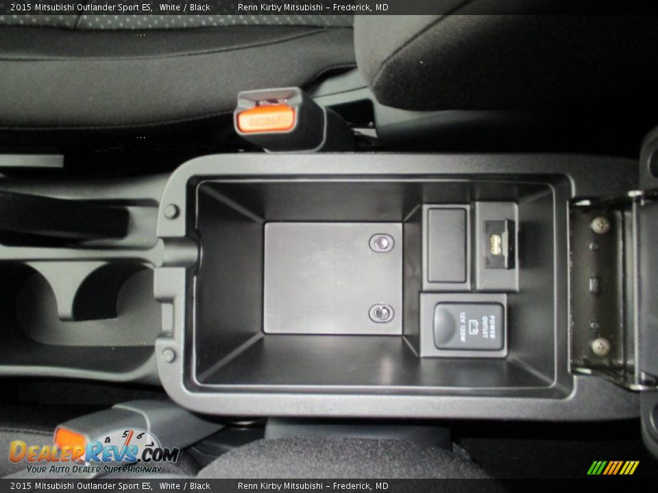 2015 Mitsubishi Outlander Sport ES White / Black Photo #20