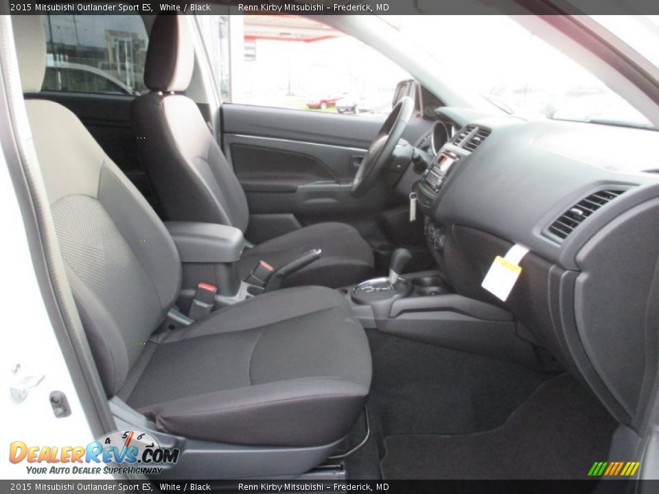 2015 Mitsubishi Outlander Sport ES White / Black Photo #22