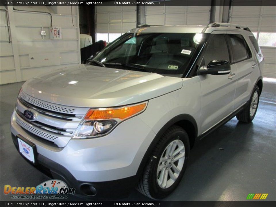 2015 Ford Explorer XLT Ingot Silver / Medium Light Stone Photo #3