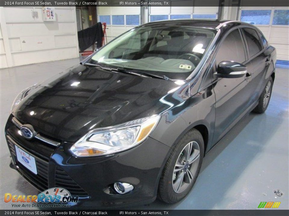 2014 Ford Focus SE Sedan Tuxedo Black / Charcoal Black Photo #3