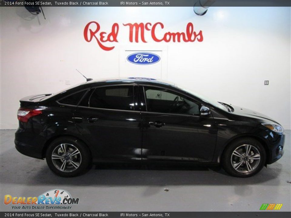 2014 Ford Focus SE Sedan Tuxedo Black / Charcoal Black Photo #8