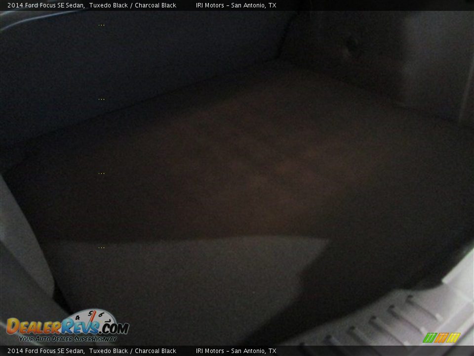 2014 Ford Focus SE Sedan Tuxedo Black / Charcoal Black Photo #12