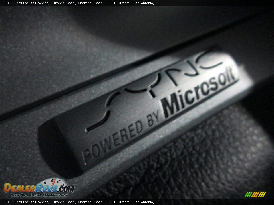 2014 Ford Focus SE Sedan Tuxedo Black / Charcoal Black Photo #16