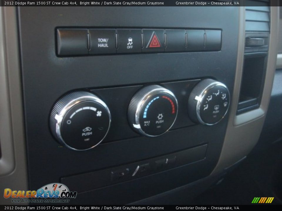 2012 Dodge Ram 1500 ST Crew Cab 4x4 Bright White / Dark Slate Gray/Medium Graystone Photo #5