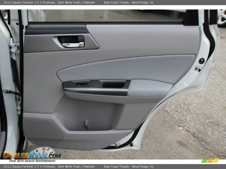 2011 Subaru Forester 2.5 X Premium Satin White Pearl / Platinum Photo #23