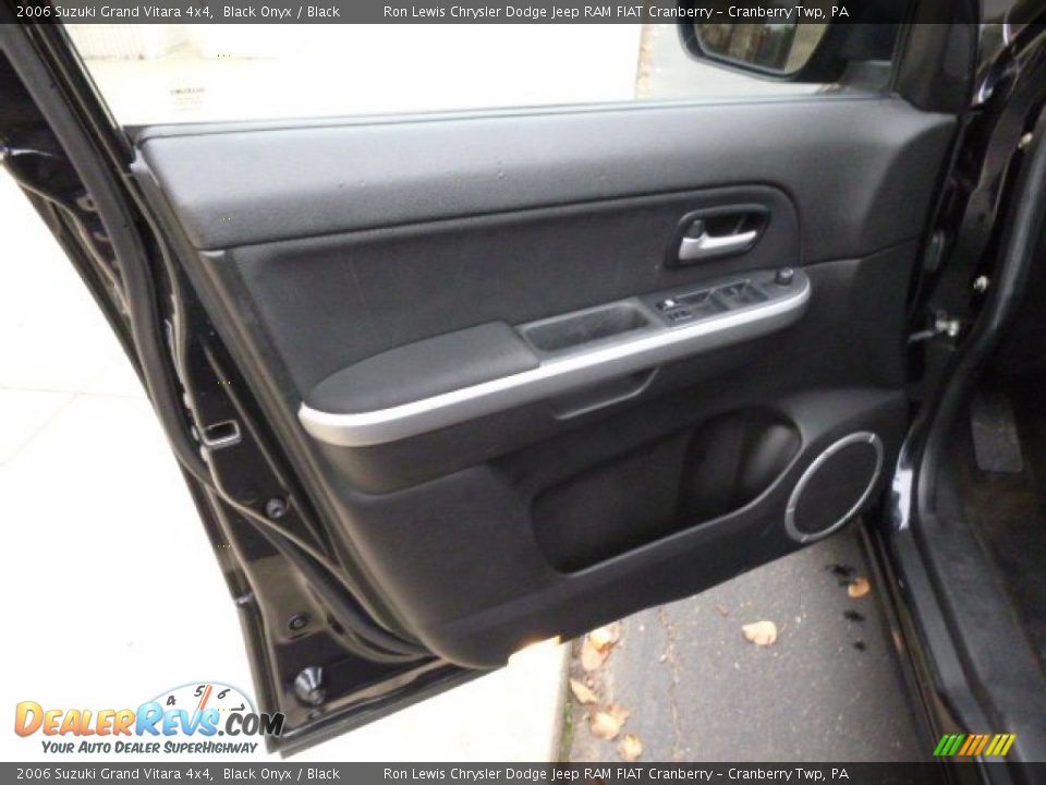 2006 Suzuki Grand Vitara 4x4 Black Onyx / Black Photo #11