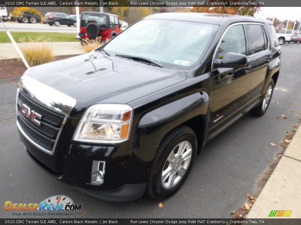 Front 3/4 View of 2010 GMC Terrain SLE AWD Photo #4