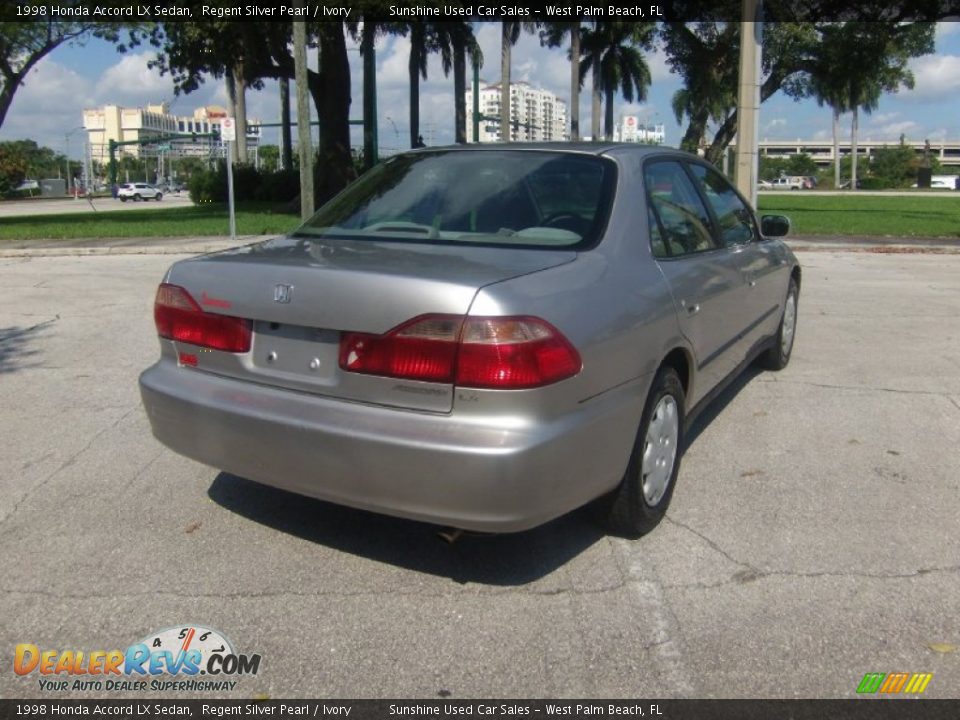 1998 Honda Accord LX Sedan Regent Silver Pearl / Ivory Photo #4