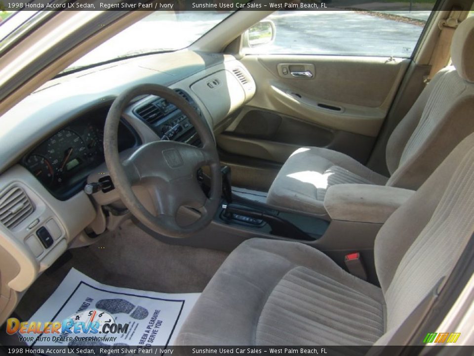 1998 Honda Accord LX Sedan Regent Silver Pearl / Ivory Photo #7