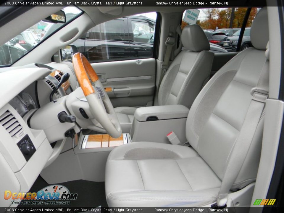 2008 Chrysler Aspen Limited 4WD Brilliant Black Crystal Pearl / Light Graystone Photo #15