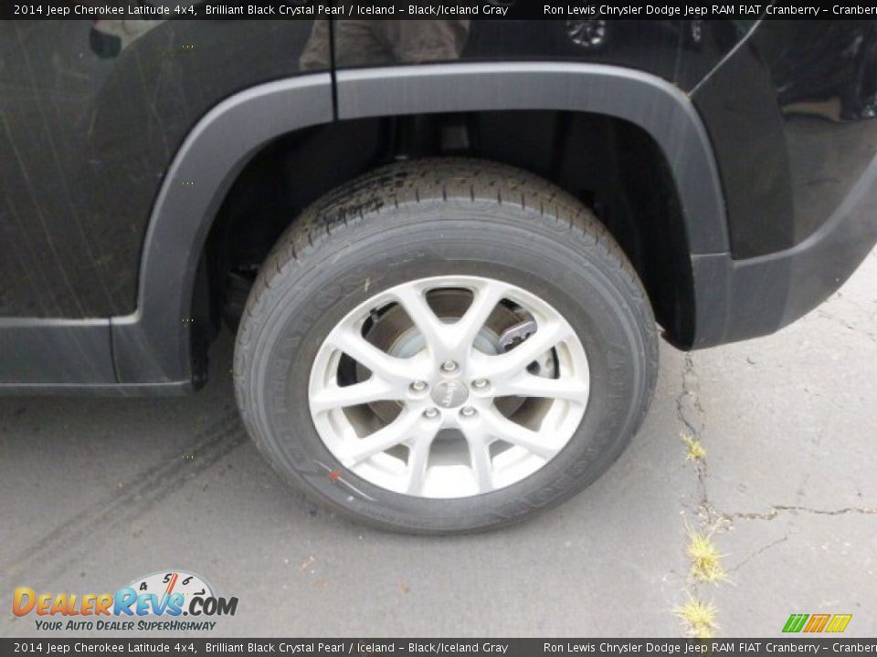 2014 Jeep Cherokee Latitude 4x4 Brilliant Black Crystal Pearl / Iceland - Black/Iceland Gray Photo #9