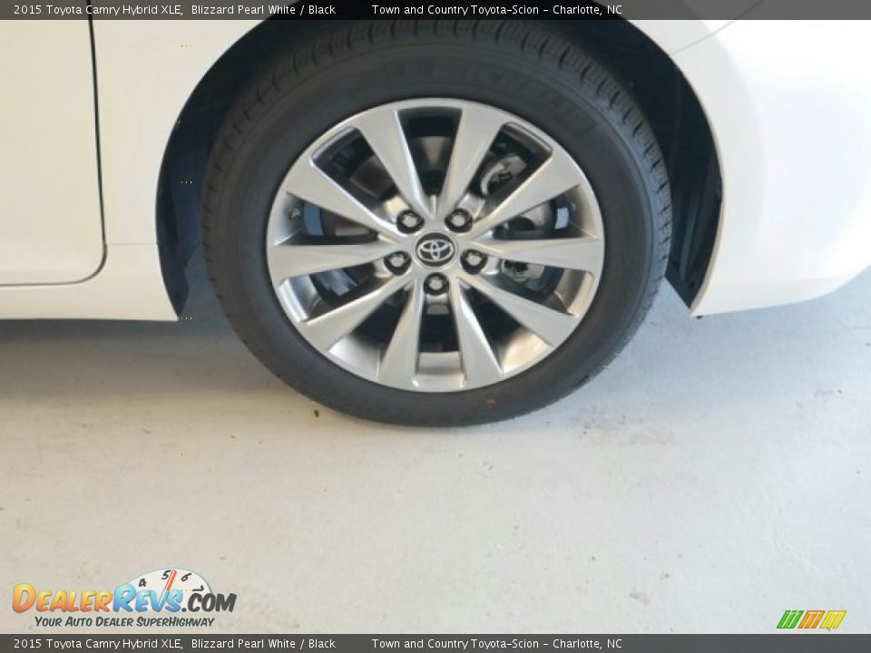 2015 Toyota Camry Hybrid XLE Blizzard Pearl White / Black Photo #3