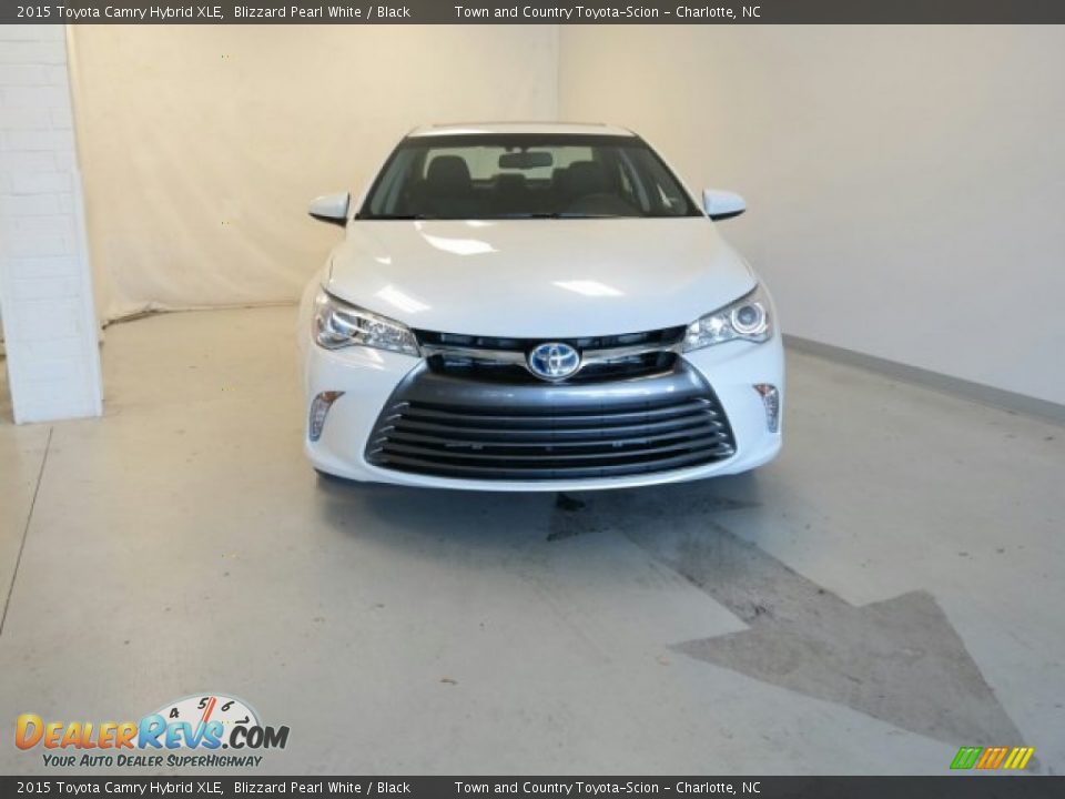 2015 Toyota Camry Hybrid XLE Blizzard Pearl White / Black Photo #5