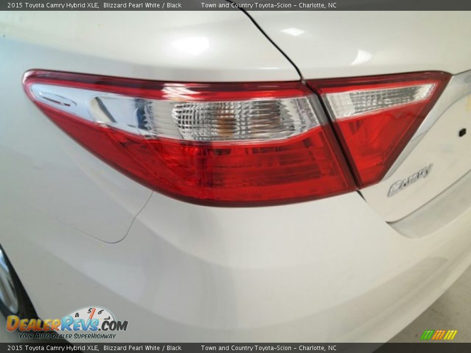 2015 Toyota Camry Hybrid XLE Blizzard Pearl White / Black Photo #6