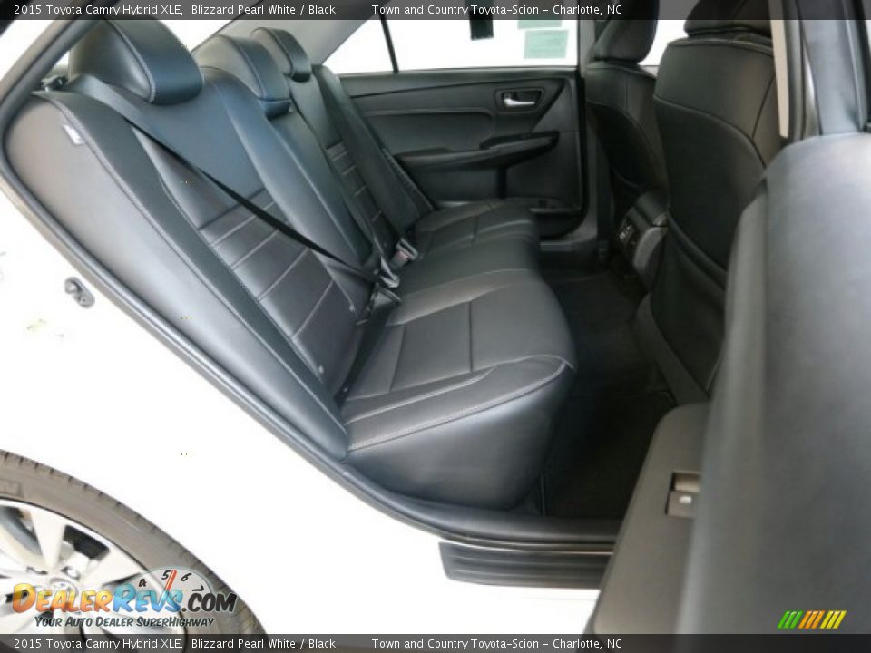 2015 Toyota Camry Hybrid XLE Blizzard Pearl White / Black Photo #8