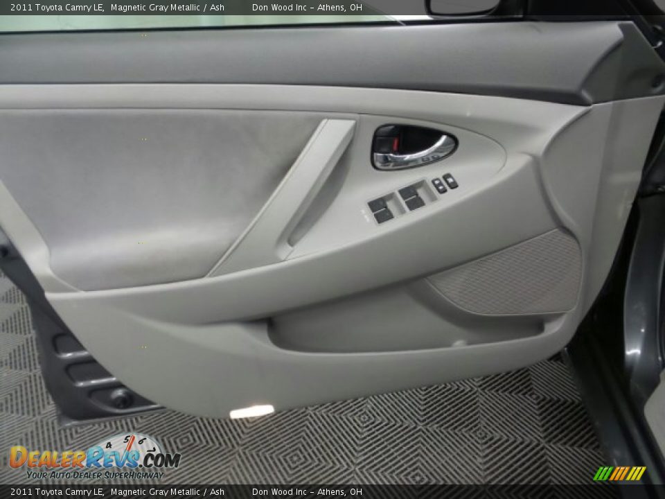2011 Toyota Camry LE Magnetic Gray Metallic / Ash Photo #14