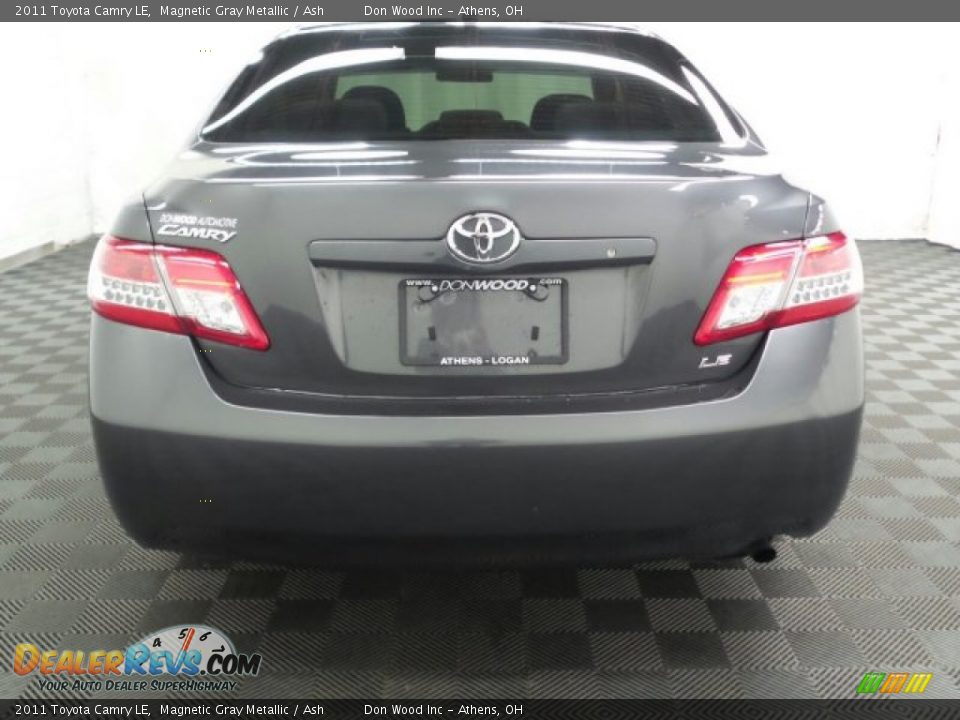 2011 Toyota Camry LE Magnetic Gray Metallic / Ash Photo #28