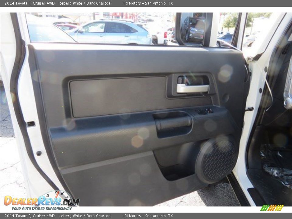 2014 Toyota FJ Cruiser 4WD Iceberg White / Dark Charcoal Photo #10