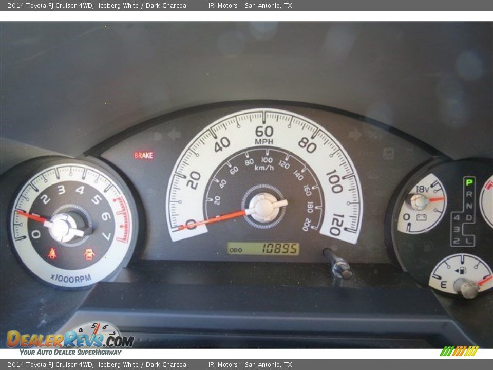 2014 Toyota FJ Cruiser 4WD Iceberg White / Dark Charcoal Photo #16